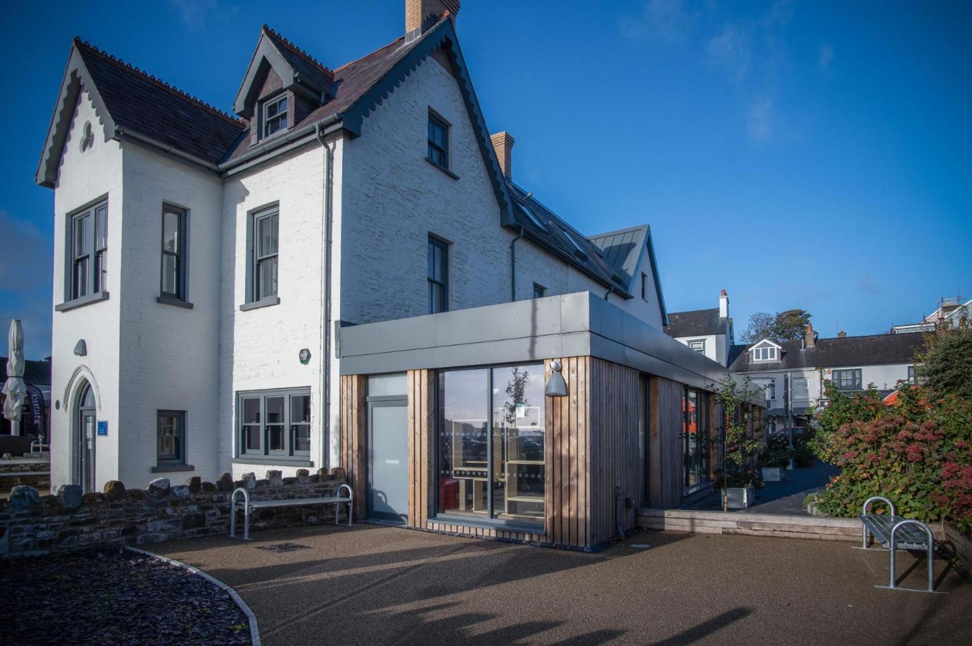 Ocean Cabins No 3 At The Square - Saundersfoot Room photo