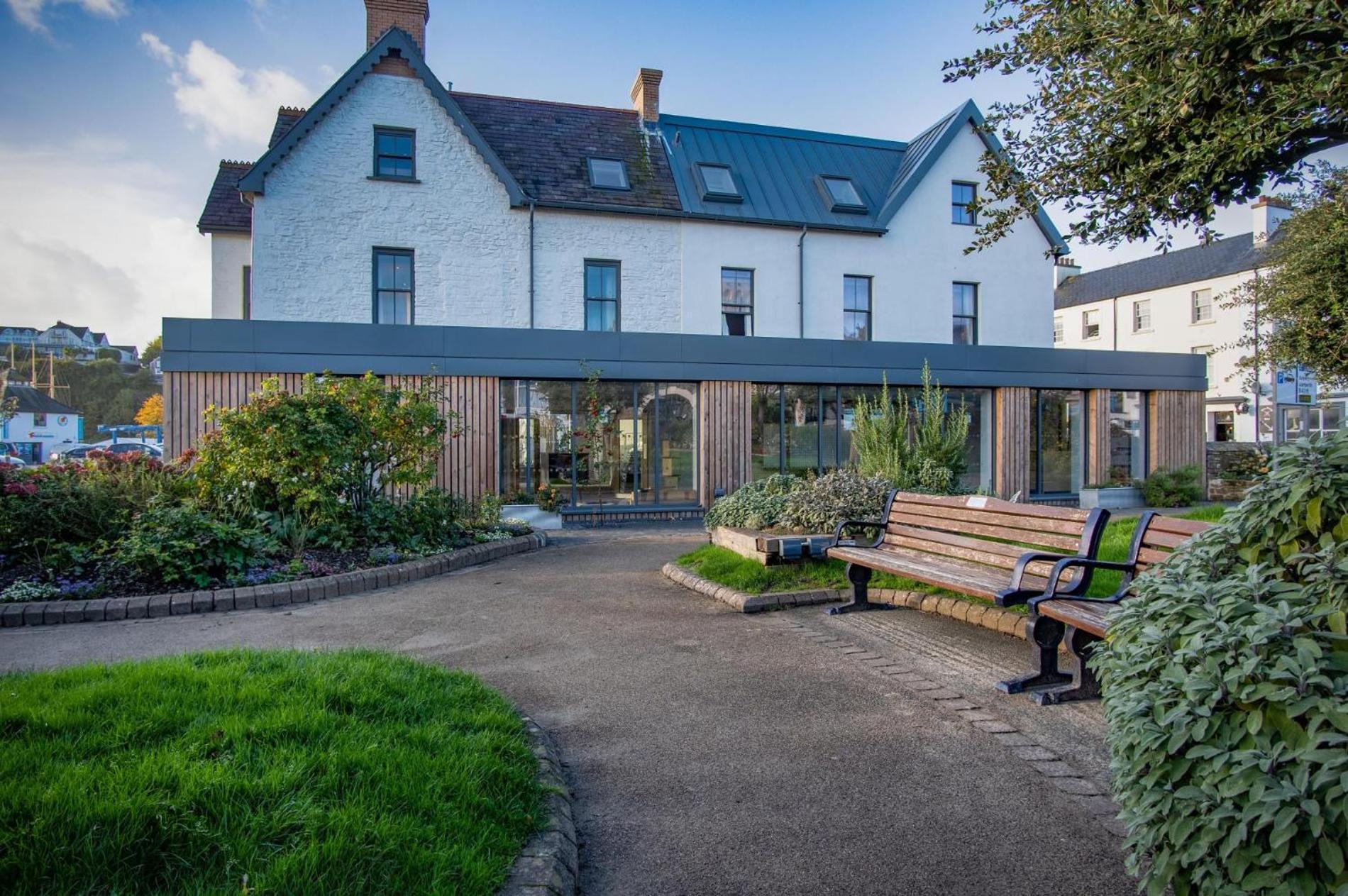 Ocean Cabins No 3 At The Square - Saundersfoot Room photo